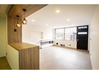 Casa de 5 alcobas en venta en Marsella, Bogotá, 390 m² · foto 4 de 20