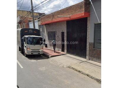 Casa en venta en Las Ferias, Bogotá · foto 2 de 3