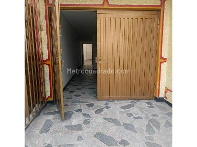 Casa de 5 alcobas en venta en La Francia, Bogotá, 240 m² · foto 11 de 20