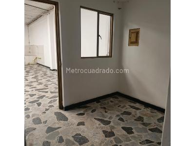 Casa de 5 alcobas en venta en La Francia, Bogotá, 240 m² · foto 3 de 20