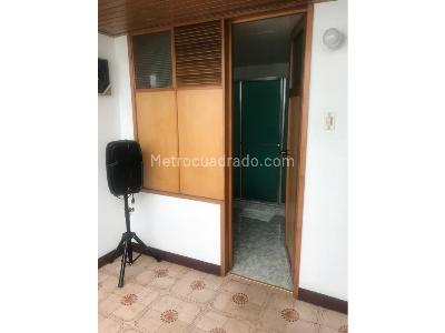 Casa de 5 alcobas en venta en La Camelia, Bogotá, 280 m² · foto 10 de 20