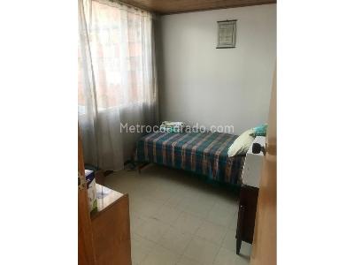 Casa de 5 alcobas en venta en La Camelia, Bogotá, 280 m² · foto 12 de 20