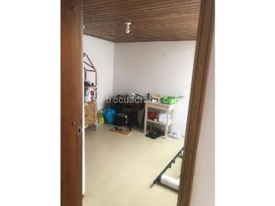 Casa de 5 alcobas en venta en La Camelia, Bogotá, 280 m² · foto 6 de 20