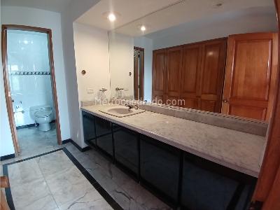 Apartamento de 3 alcobas en venta en Chico Reservado, Bogotá, 207 m² · foto 17 de 20