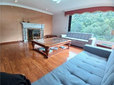 Apartamento de 3 alcobas en venta en Chico Reservado, Bogotá, 207 m² · foto 3 de 20