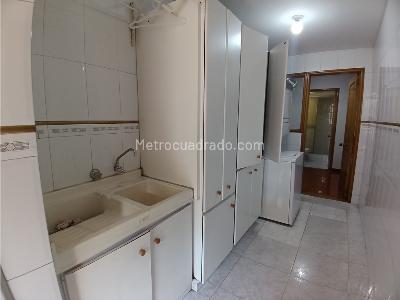 Apartamento de 3 alcobas en venta en Chico Reservado, Bogotá, 207 m² · foto 9 de 20