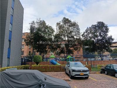 Apartamento en venta en Usatama, Bogotá · foto 9 de 16
