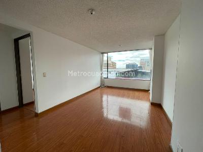 Apartaestudio en venta en Chapinero Marly, Bogotá, 40 m² · foto 8 de 20