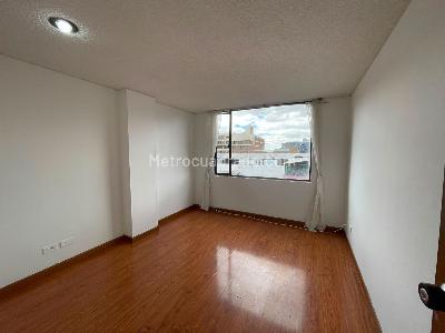 Apartaestudio en venta en Chapinero Marly, Bogotá, 40 m² · foto 9 de 20