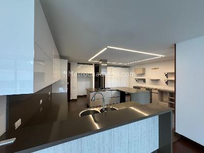 Apartamento de 5 alcobas en venta en Casa Blanca, Bogotá, 210 m² · foto 4 de 10