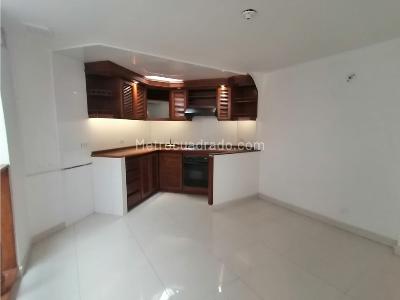 Casa de 2 alcobas en venta en Chico Navarra, Bogotá, 113 m² · foto 6 de 20