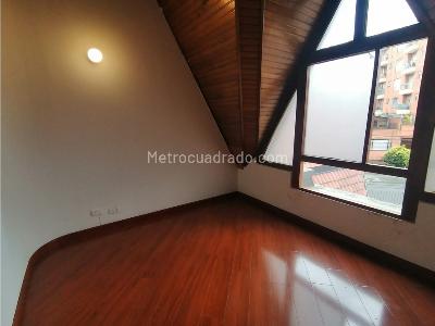 Casa de 2 alcobas en venta en Chico Navarra, Bogotá, 113 m² · foto 11 de 20