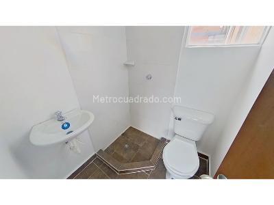 Casa de 4 alcobas en venta en El Codito, Bogotá, 49 m² · foto 7 de 20