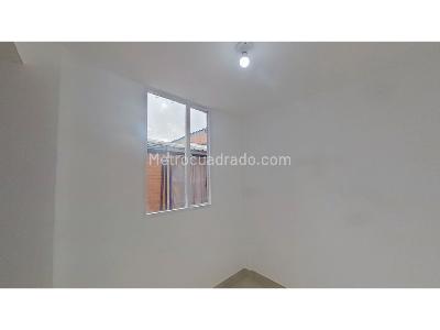 Casa de 4 alcobas en venta en El Codito, Bogotá, 49 m² · foto 19 de 20