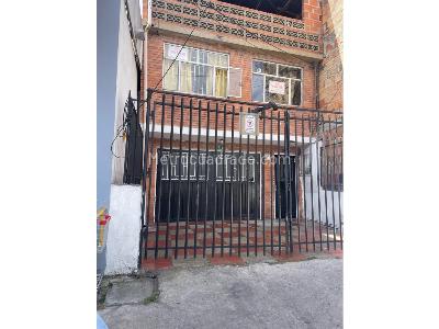 Casa de 5 alcobas en venta en Prado Veraniego, Bogotá, 200 m² · foto 2 de 20
