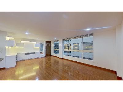Apartamento de 2 alcobas en venta en Santa Barbara, Bogotá, 76 m² · foto 2 de 19