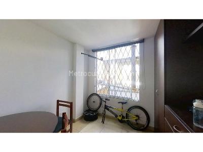 Apartamento de 3 alcobas en venta en San Antonio, Bogotá, 51 m² · foto 9 de 15