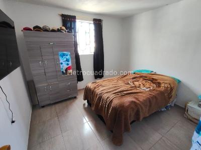 Casa de 5 alcobas en venta en Bosa Islandia, Bogotá, 72 m² · foto 11 de 20