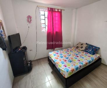 Casa de 5 alcobas en venta en Bosa Islandia, Bogotá, 72 m² · foto 14 de 20