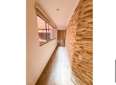 Apartamento de 3 alcobas en venta en Los Rosales Chico, Bogotá, 135 m² · foto 6 de 18
