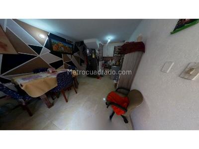 Casa de 2 alcobas en venta en San Mateo, Soacha, 46 m² · foto 2 de 14