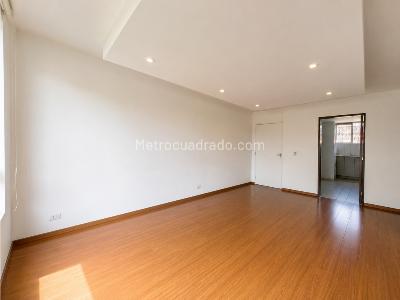 Apartamento de 3 alcobas en arriendo en Recodo Del Contry, Bogotá, 81 m² · foto 2 de 17