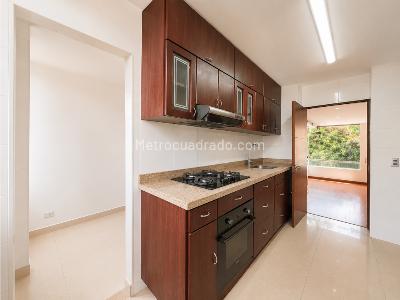 Apartamento de 3 alcobas en arriendo en Recodo Del Contry, Bogotá, 81 m² · foto 3 de 17
