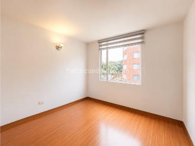 Apartamento de 3 alcobas en arriendo en Recodo Del Contry, Bogotá, 81 m² · foto 8 de 17