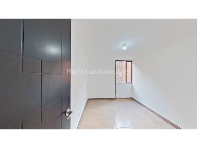 Apartamento de 3 alcobas en venta en Hogares, Soacha, 55 m² · foto 10 de 17