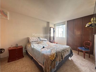 Apartamento en venta en Quinta Paredes, Bogotá · foto 9 de 17