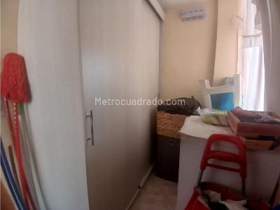 Apartamento de 3 alcobas en venta en Acevedo Tejada, Bogotá, 90 m² · foto 16 de 20