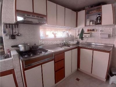 Apartamento de 3 alcobas en venta en Acevedo Tejada, Bogotá, 90 m² · foto 4 de 20