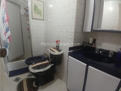 Apartamento de 3 alcobas en venta en Acevedo Tejada, Bogotá, 90 m² · foto 9 de 20
