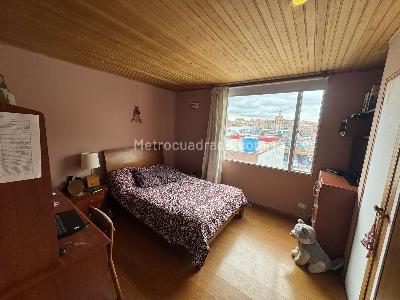 Apartamento de 3 alcobas en venta en Cedritos, Bogotá, 122 m² · foto 6 de 11