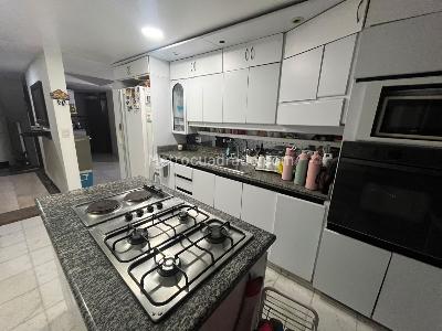 Casa de 5 alcobas en venta en Nicolas De Federman, Bogotá, 356 m² · foto 16 de 20