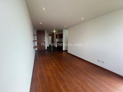 Apartamento en venta en Quinta Paredes, Bogotá · foto 2 de 20