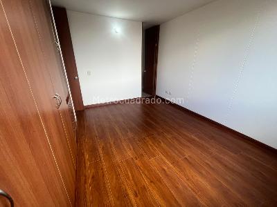 Apartamento en venta en Quinta Paredes, Bogotá · foto 8 de 20