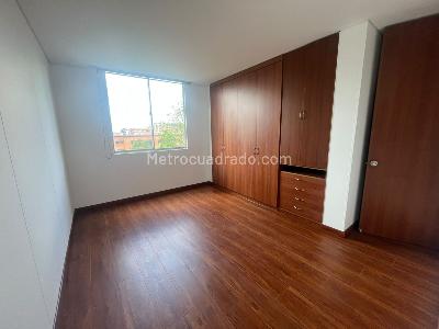 Apartamento en venta en Quinta Paredes, Bogotá · foto 9 de 20
