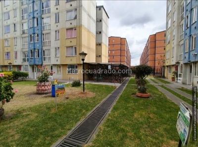 Apartamento de 3 alcobas en venta en Bosa Porvenir, Bogotá, 45 m² · foto 9 de 16