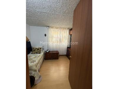 Casa de 3 alcobas en venta en Castilla, Bogotá, 67 m² · foto 14 de 18
