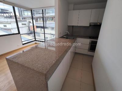 Apartamento de 2 alcobas en venta en Santa Barbara Central Usaquen, Bogotá, 62 m² · foto 3 de 20