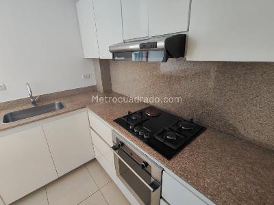 Apartamento de 2 alcobas en venta en Santa Barbara Central Usaquen, Bogotá, 62 m² · foto 11 de 20