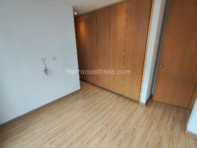 Apartamento de 2 alcobas en venta en Santa Barbara Central Usaquen, Bogotá, 62 m² · foto 7 de 20