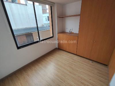 Apartamento de 2 alcobas en venta en Santa Barbara Central Usaquen, Bogotá, 62 m² · foto 5 de 20