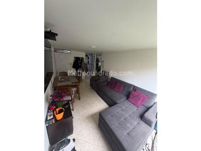 Apartamento de 3 alcobas en venta en Pinar, Bogotá, 64 m² · foto 2 de 17