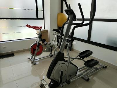Apartamento de 2 alcobas en venta en Chico Navarra, Bogotá, 82 m² · foto 15 de 17