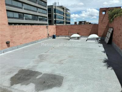 Apartamento de 2 alcobas en venta en Chico Navarra, Bogotá, 82 m² · foto 16 de 17
