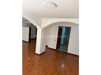 Apartamento de 3 alcobas en arriendo en Santa Paula, Bogotá, 120 m² · foto 2 de 9