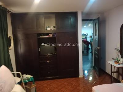 Casa de 5 alcobas en venta en La Francia, Bogotá, 380 m² · foto 5 de 20
