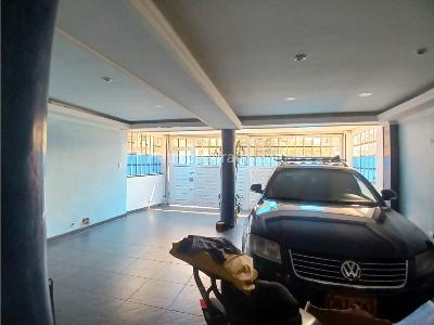 Casa de 5 alcobas en venta en La Francia, Bogotá, 380 m² · foto 8 de 20
